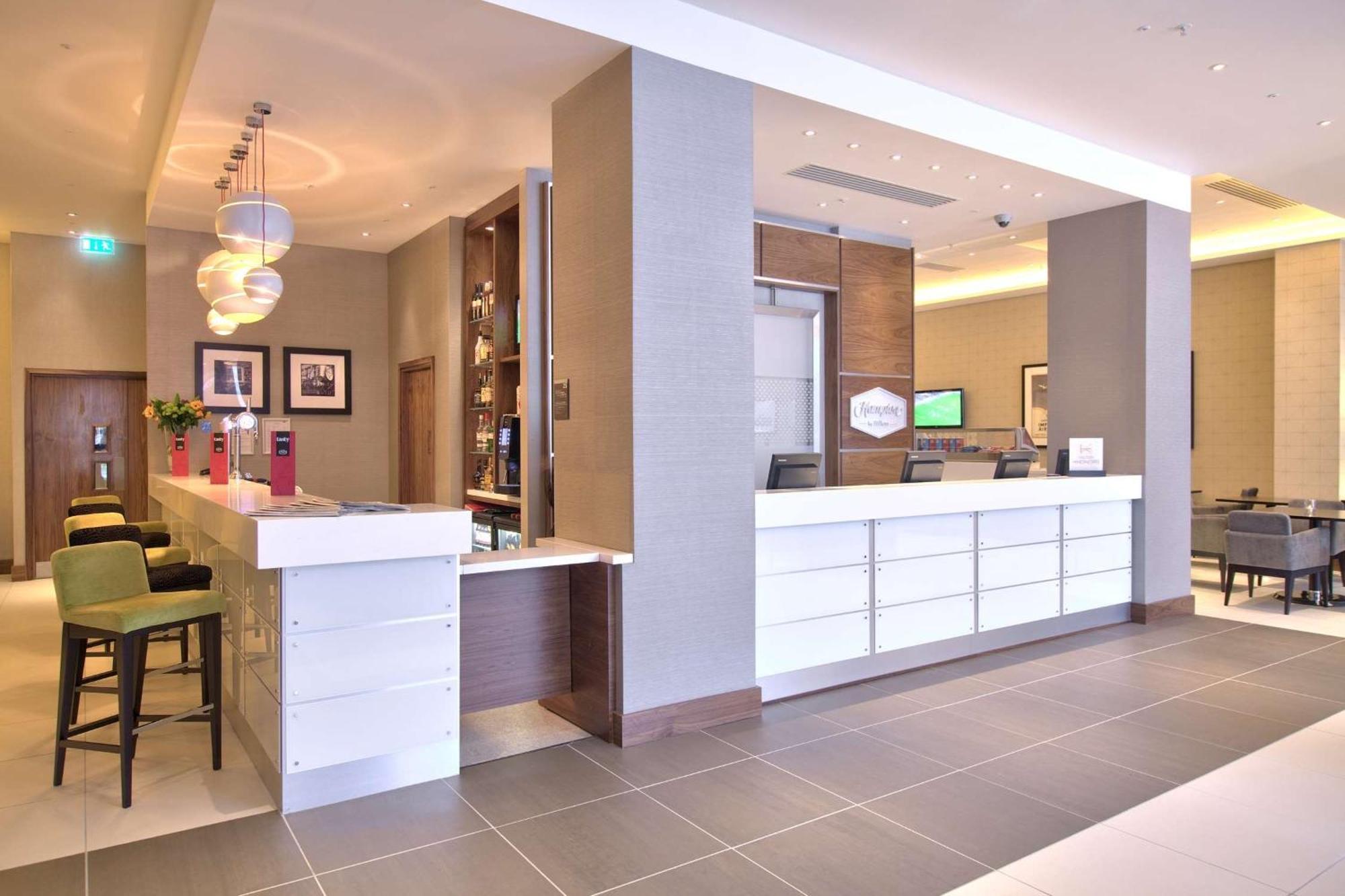 Готель Hampton By Hilton London Кройдон Екстер'єр фото