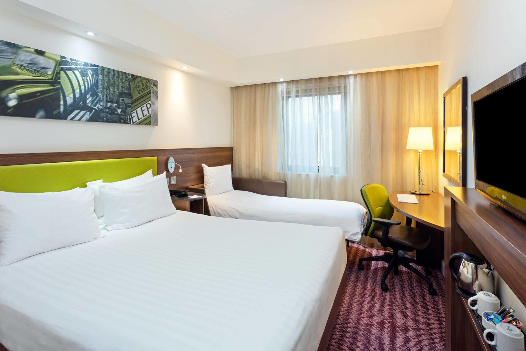 Готель Hampton By Hilton London Кройдон Екстер'єр фото